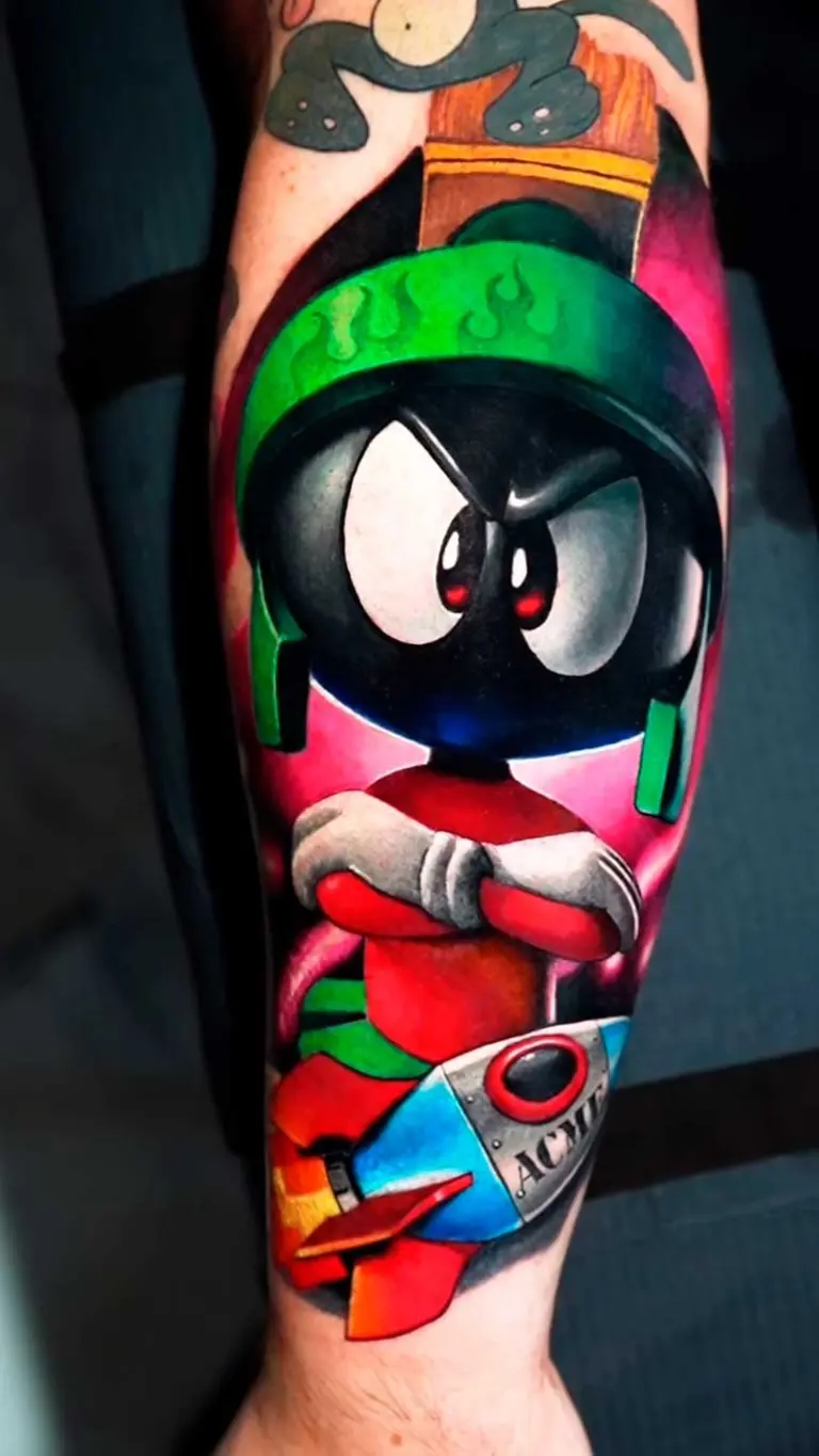 Marvin the Martian cartoon tattoo on forearm by Pablo Frias